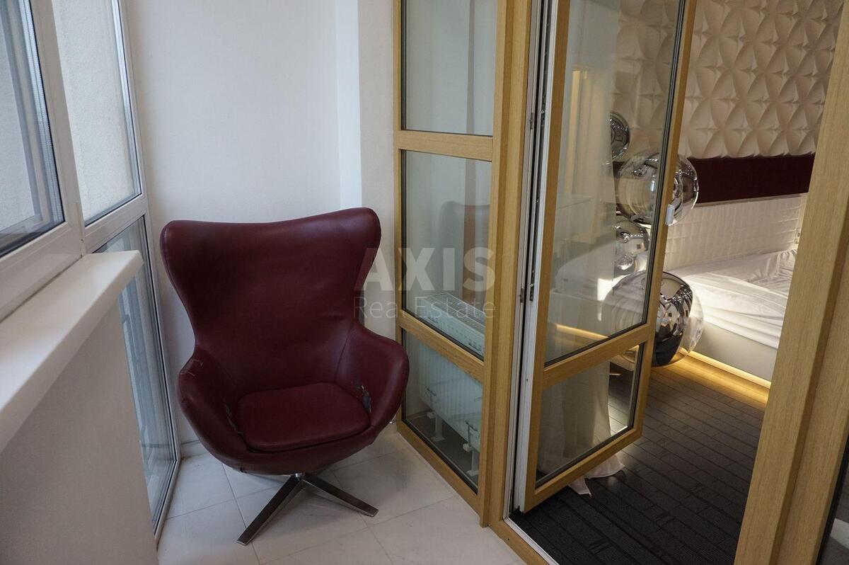 3k apartment vul. Parkovo-Syrec'ka 4Б580529