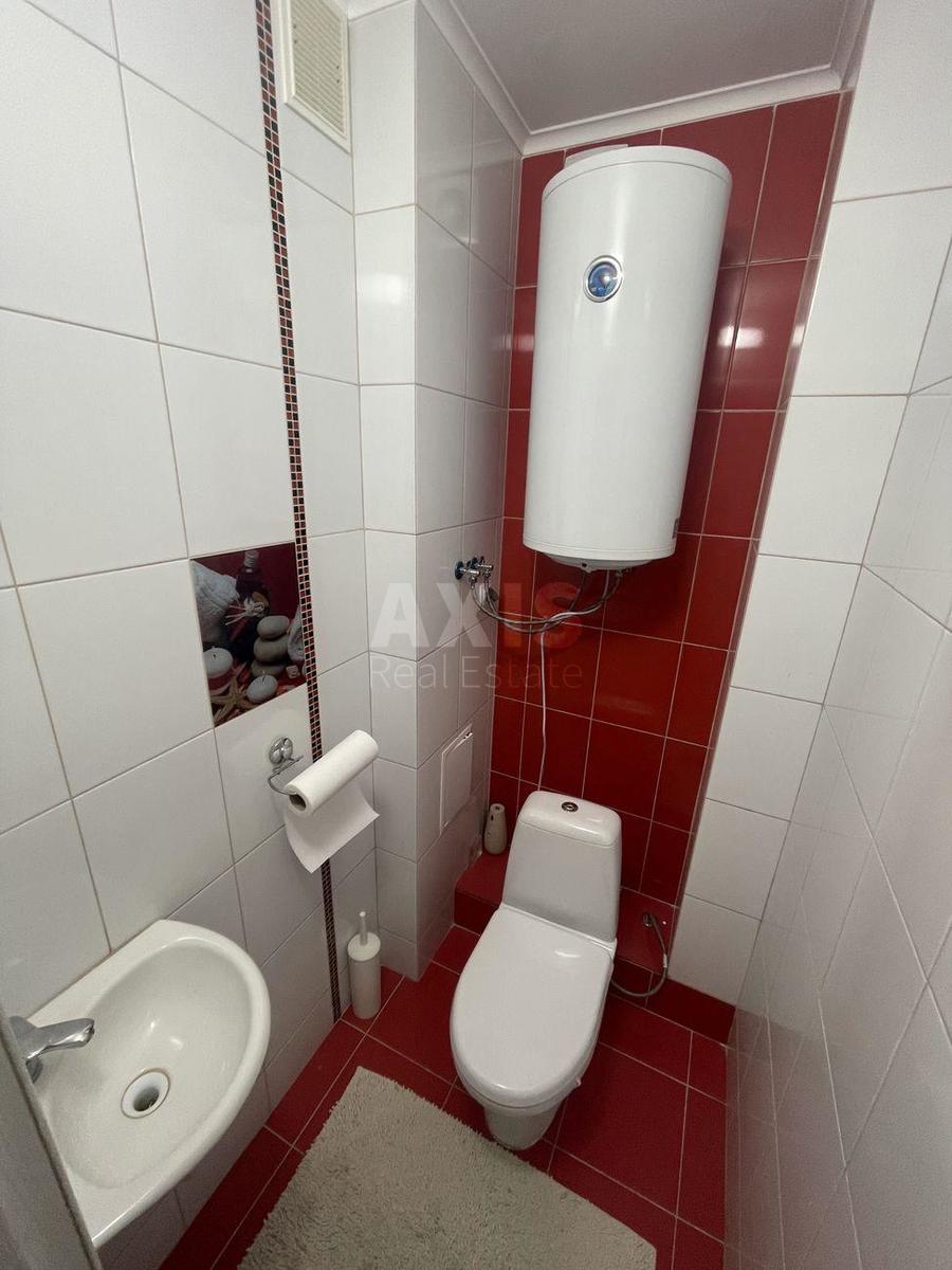 3k apartment vul. Urlivs'ka 3810