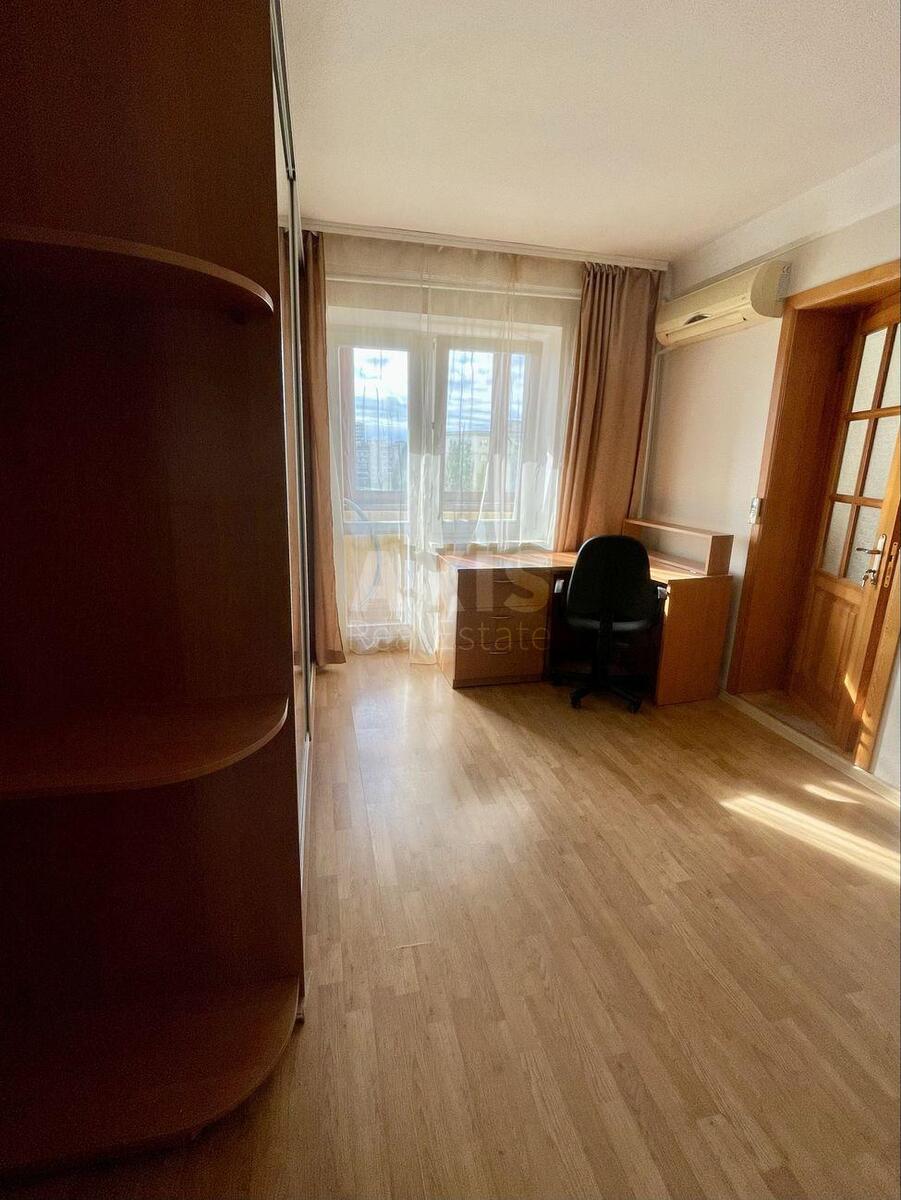 2к квартира пр-т Оболонский 37572222