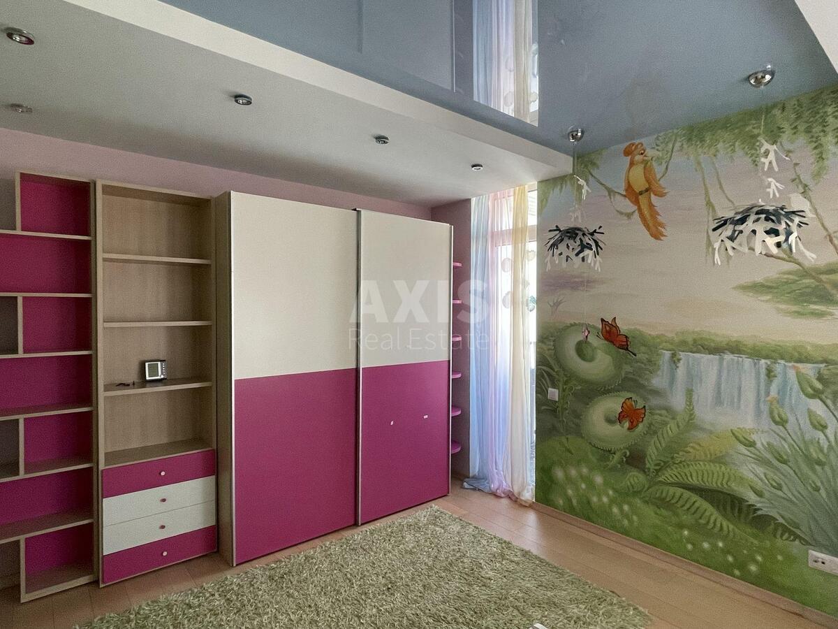 3к квартира ул. Ушакова Николая 1А4