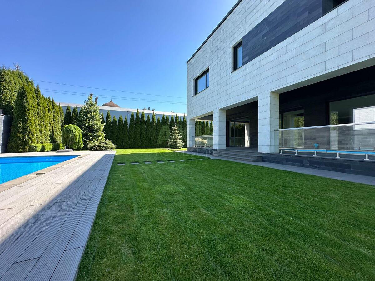 House vul. Central'na, 500m2, Kyiv city57772