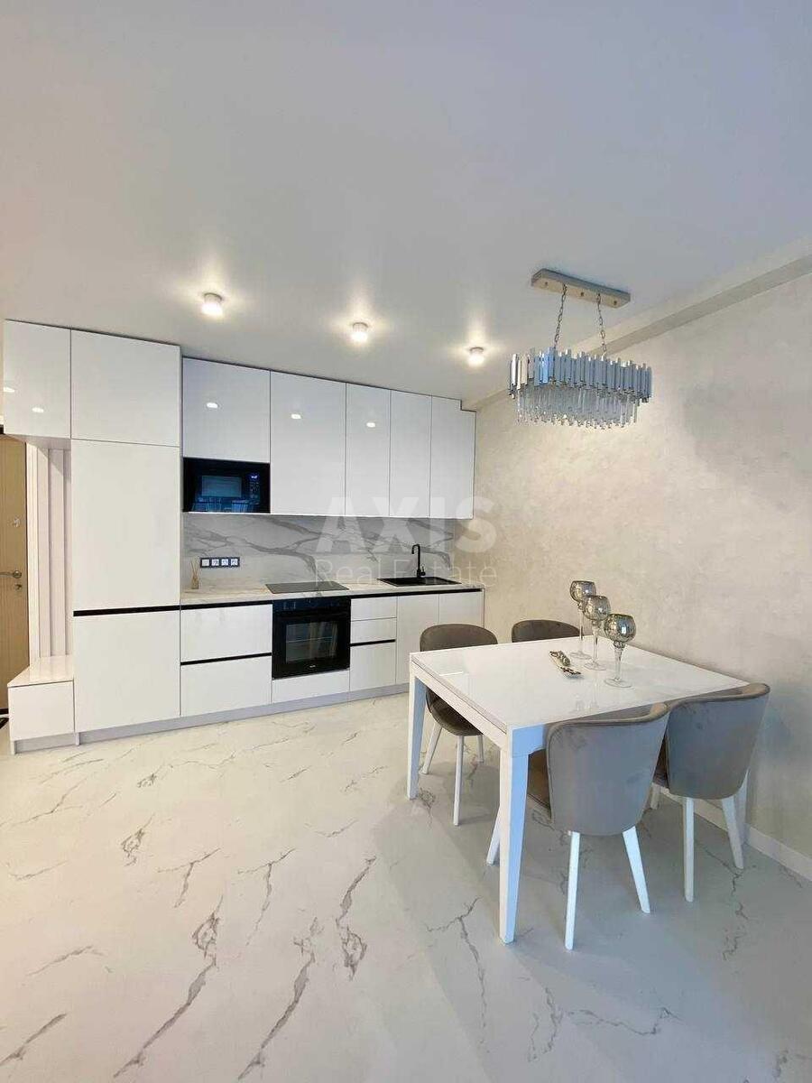 1k apartment vul. Myhajla Maksymovycha 24