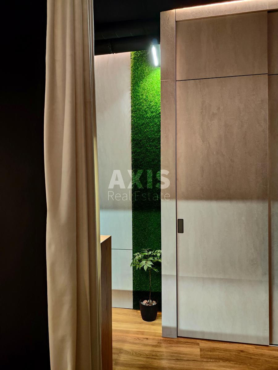 1k apartment vul. Revuc'kogo 40В6106919