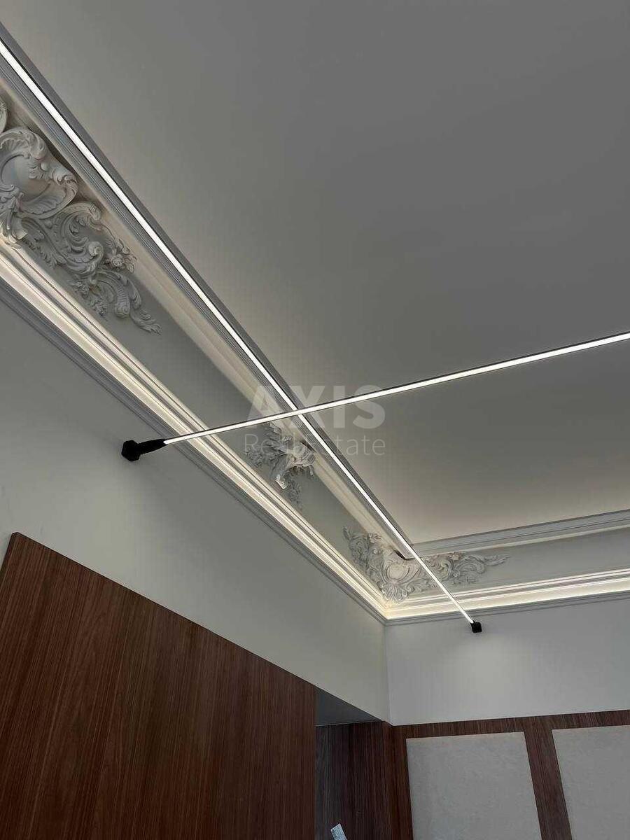 Office vul. Velyka Vasyl'kivs'ka 43, 115m212
