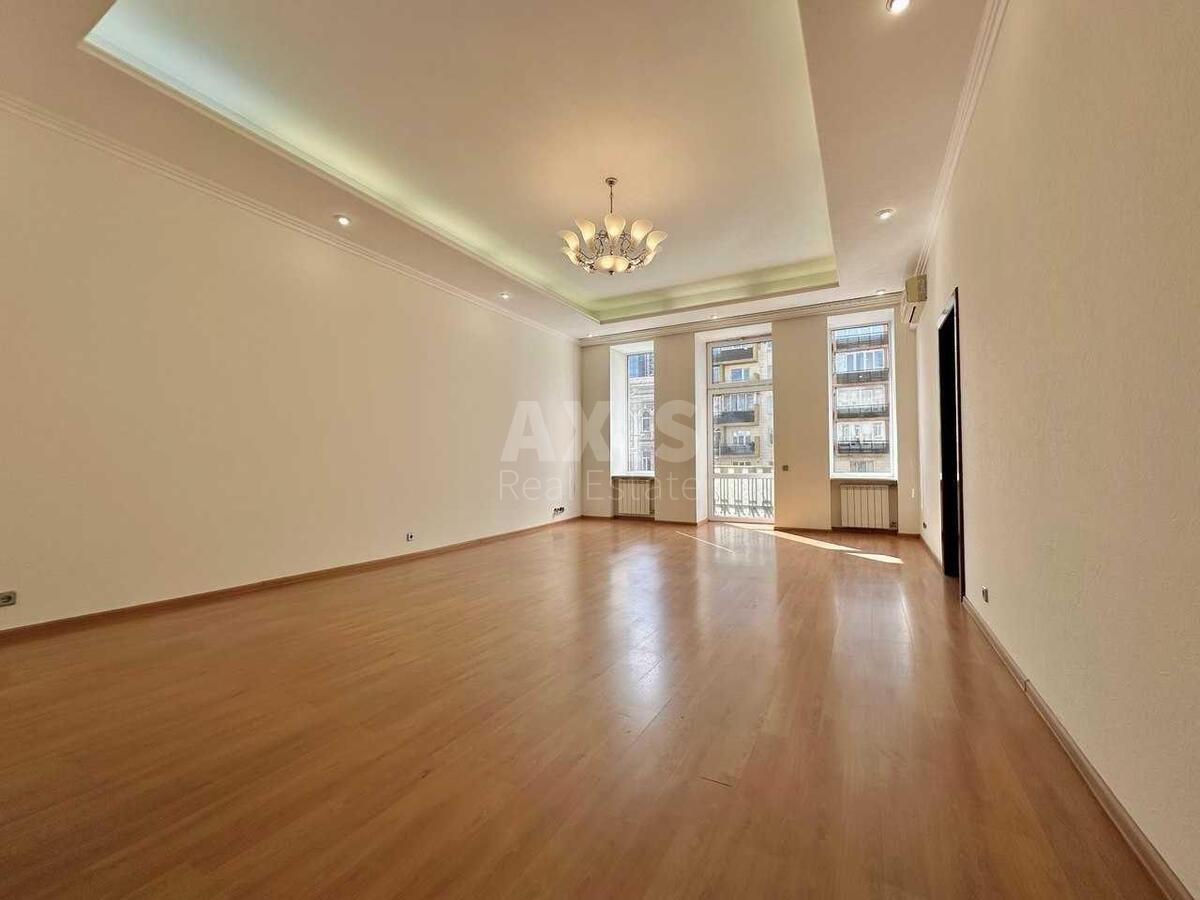 Office vul. Velyka Vasyl'kivs'ka 49, 103m21