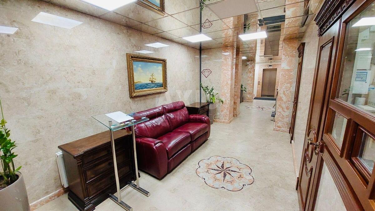 Office uzv. Krutyj 7, 220m20