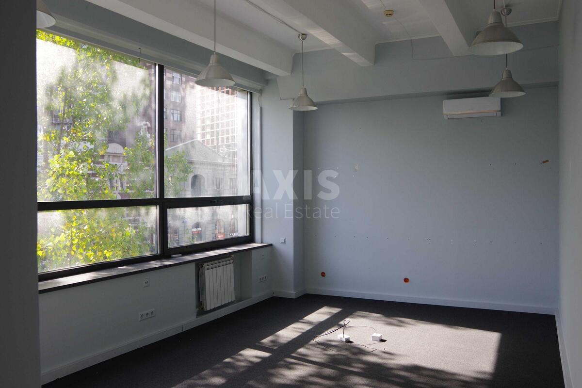 Office vul. Glybochyc'ka 29/31, 570m26