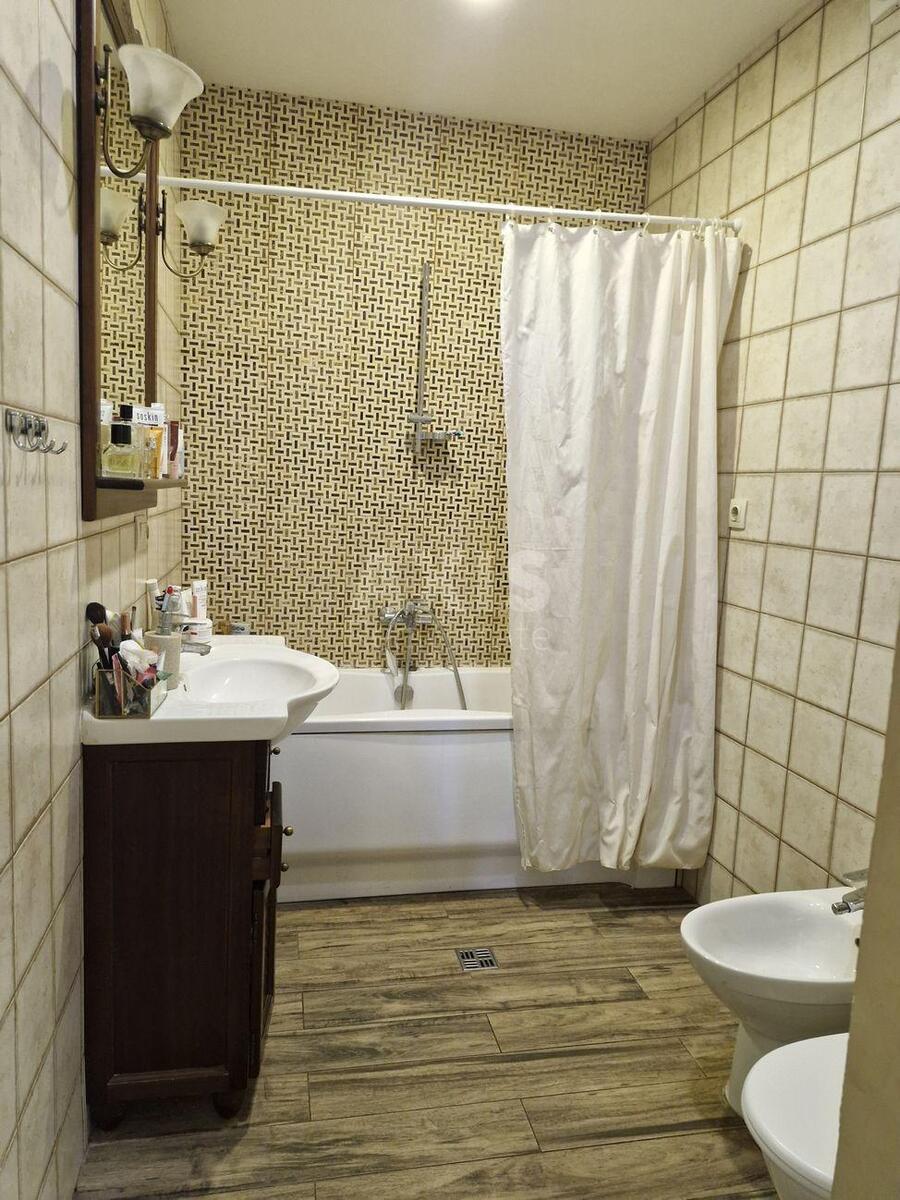 4k apartment vul. Iskrivs'ka 118