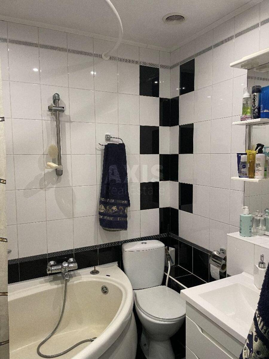3k apartment vul. Myloslavs'ka 47А6