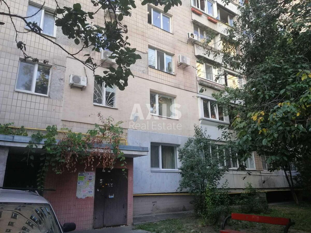 2k apartment vul. Mel'nykova 716018211