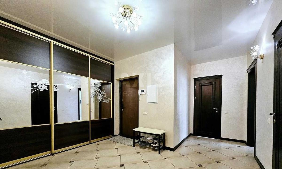 2k apartment vul. Patriarha Mstyslava Skrypnyka 408
