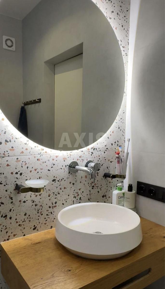 1k apartment vul. Lypkivs'kogo Vasylja Mytropolyta 384