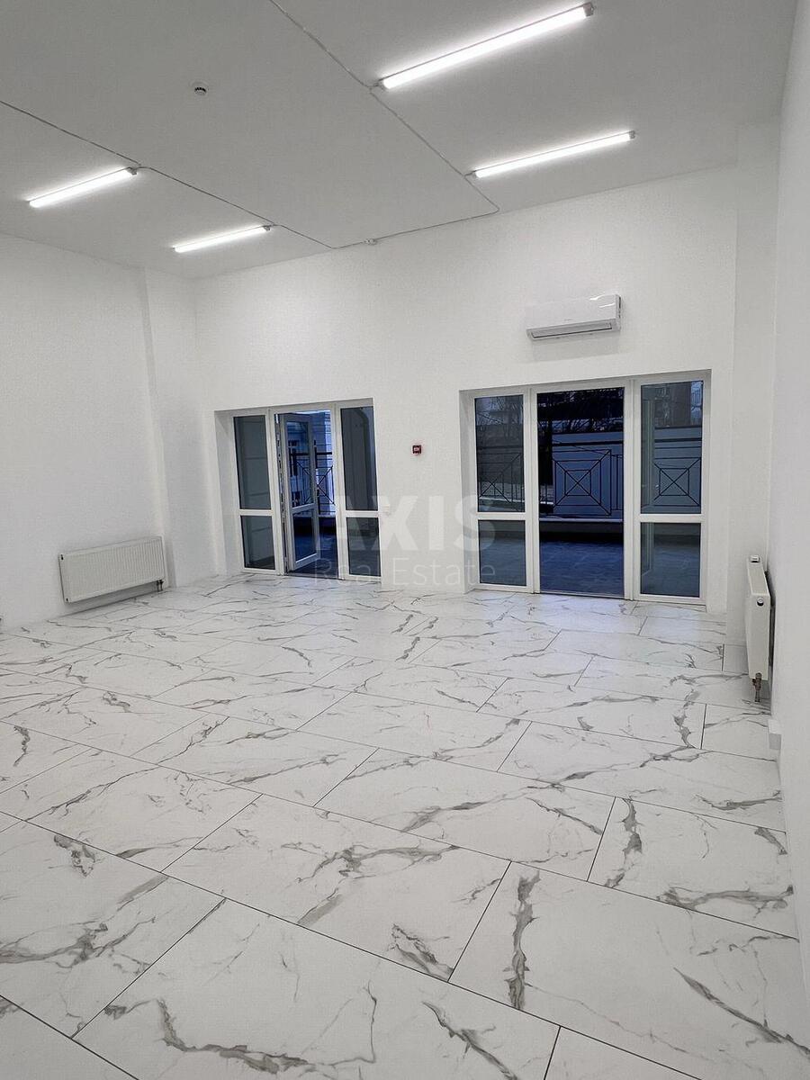 Office vul. Myhajla Maksymovycha 24, 60m21