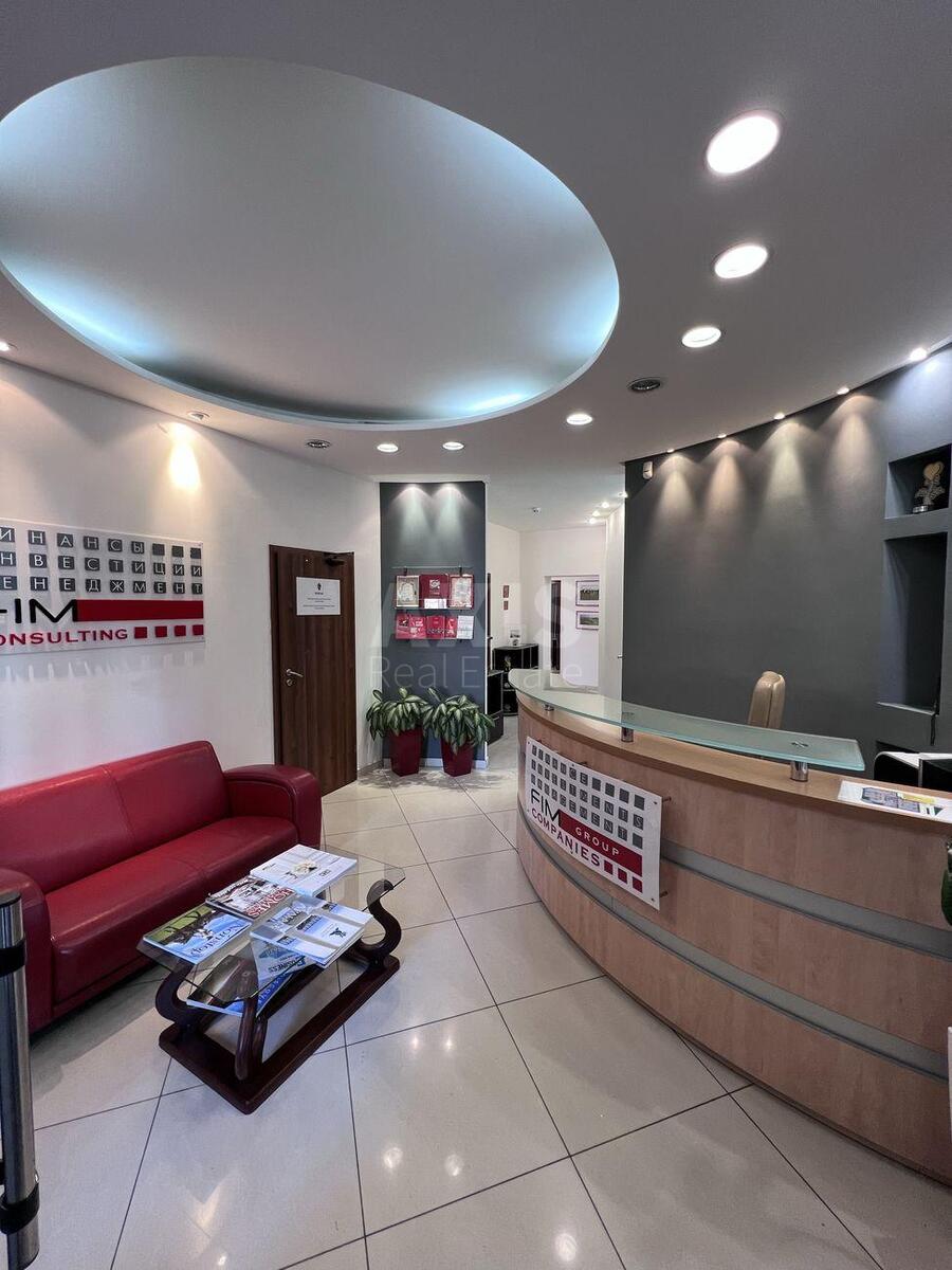 Office vul. Lysenka 2А, 140m20