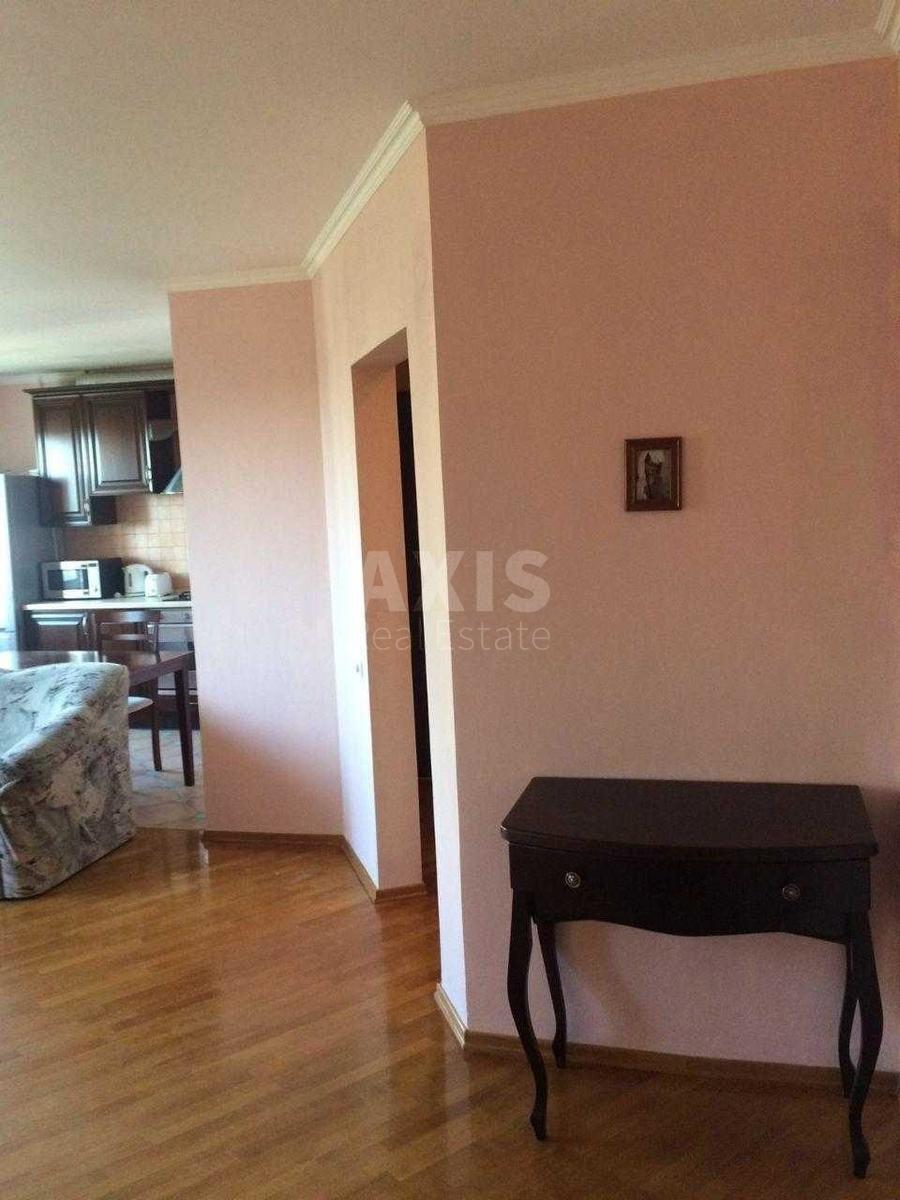 4k apartment vul. Tatars'ka 3/21