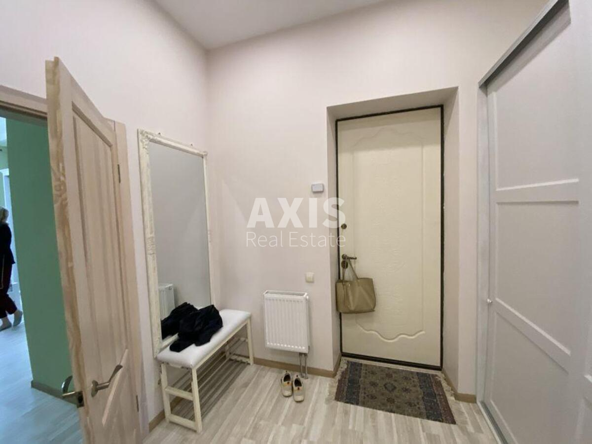 3k apartment vul. Vozdvyzhens'ka 183