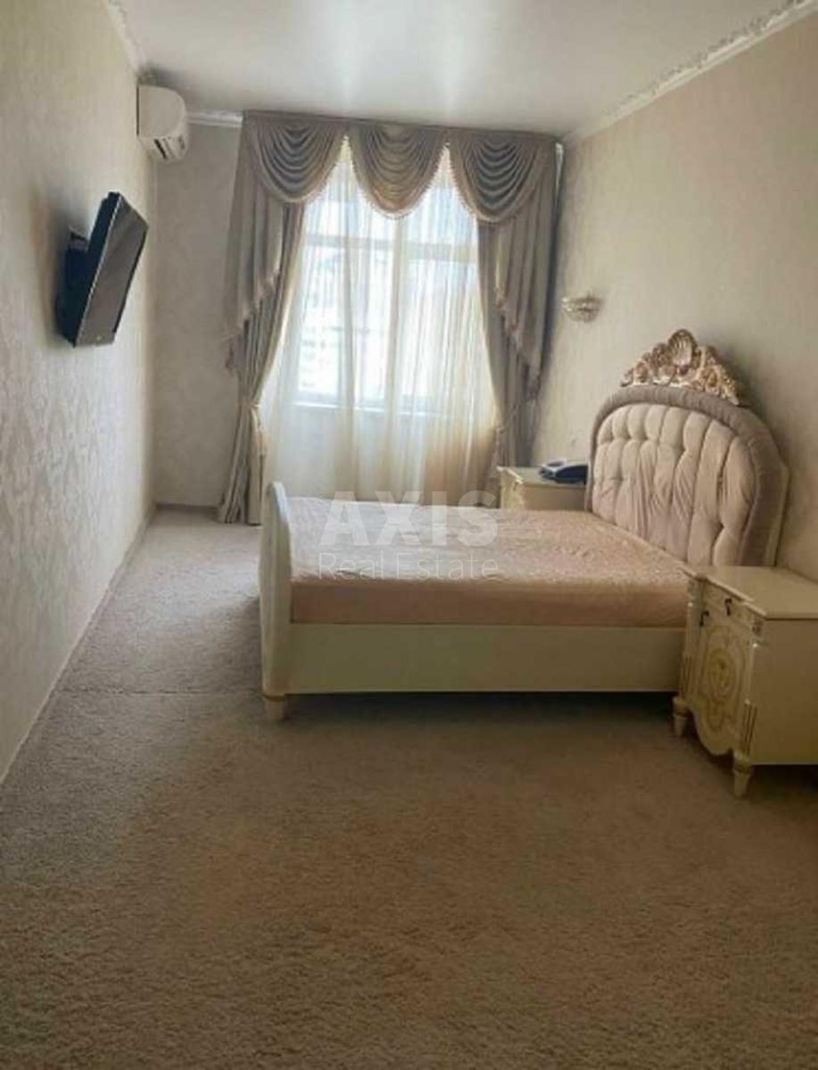 2k apartment vul. Staronavodnyc'ka 6Б4