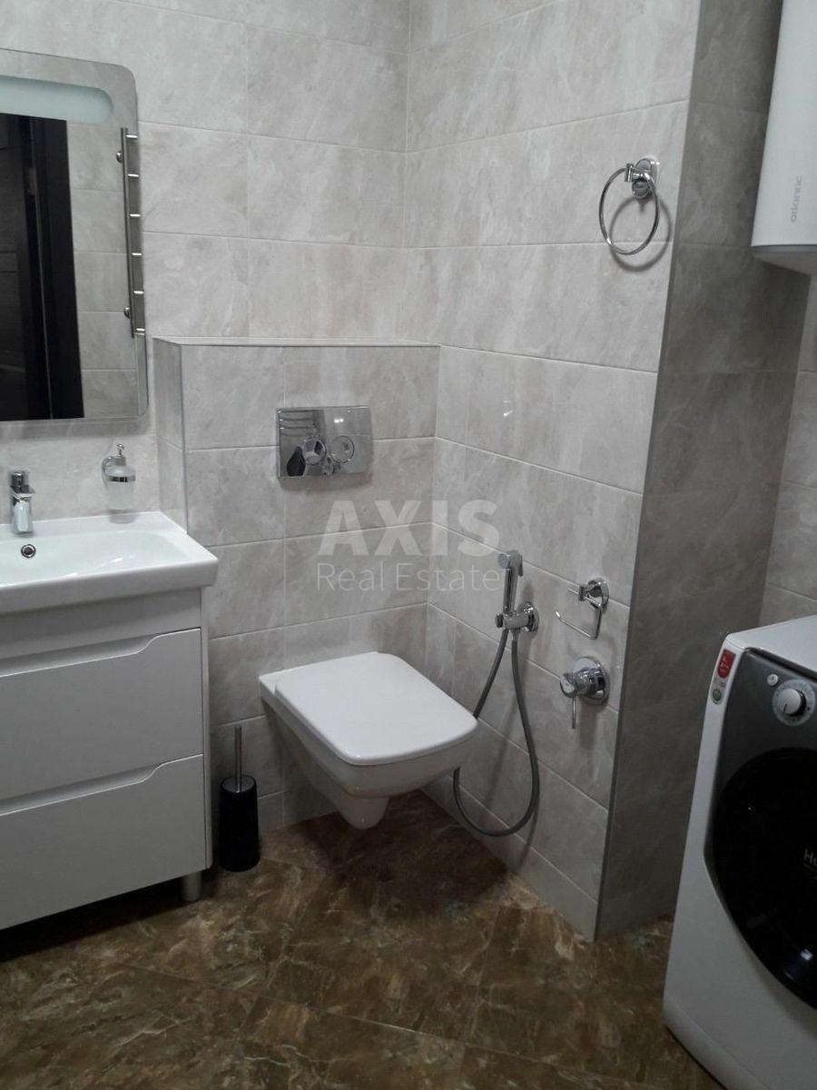 2к квартира ул. Предславинская 403