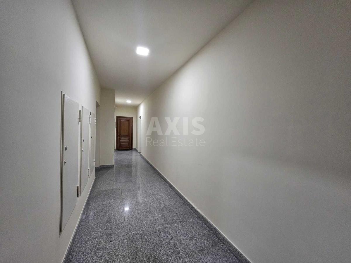 5k apartment vul. Grushevs'kogo Myhajla 9А2