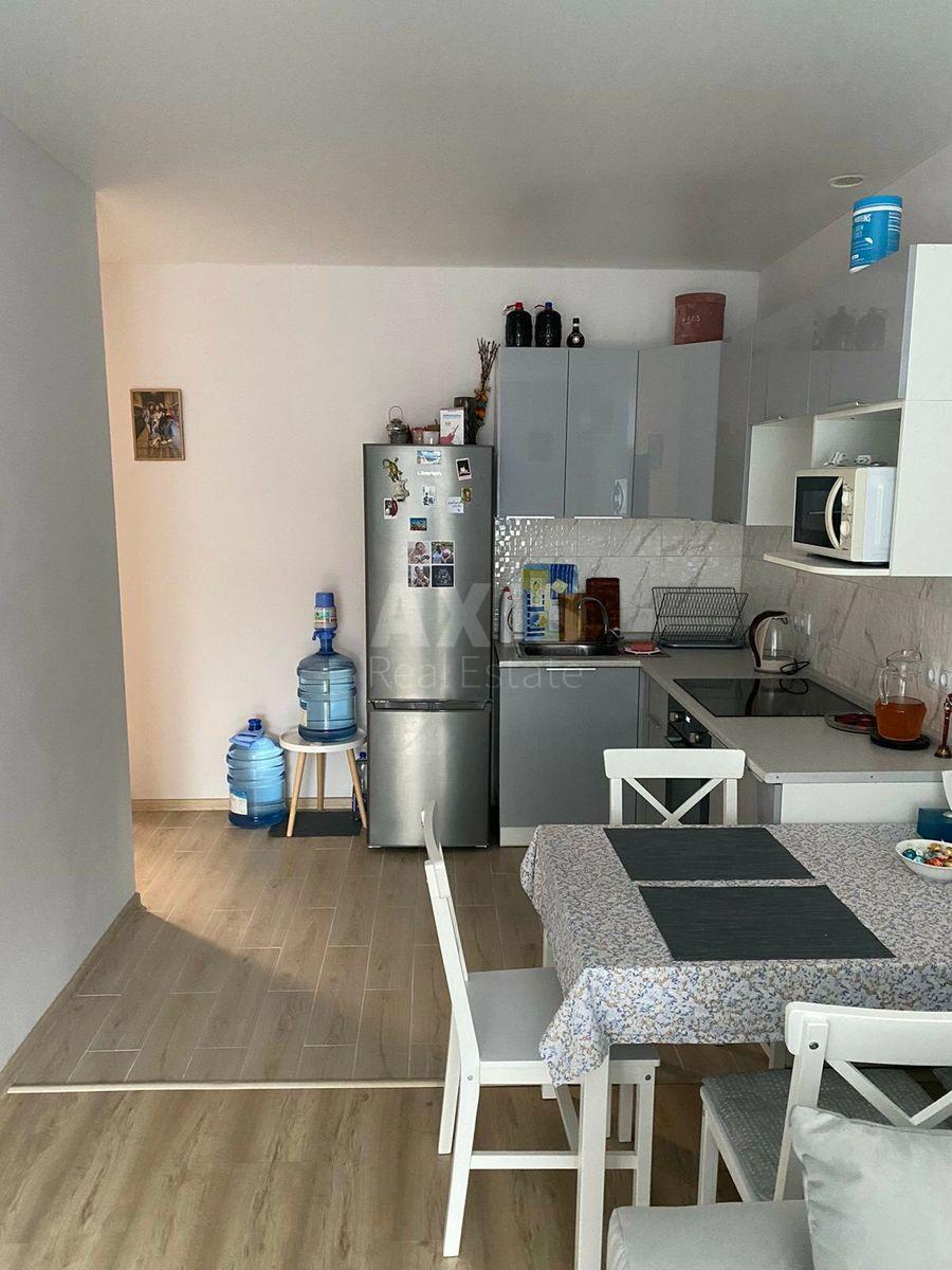 1k apartment vul. Grygorija Guljanyc'kogo 39А1