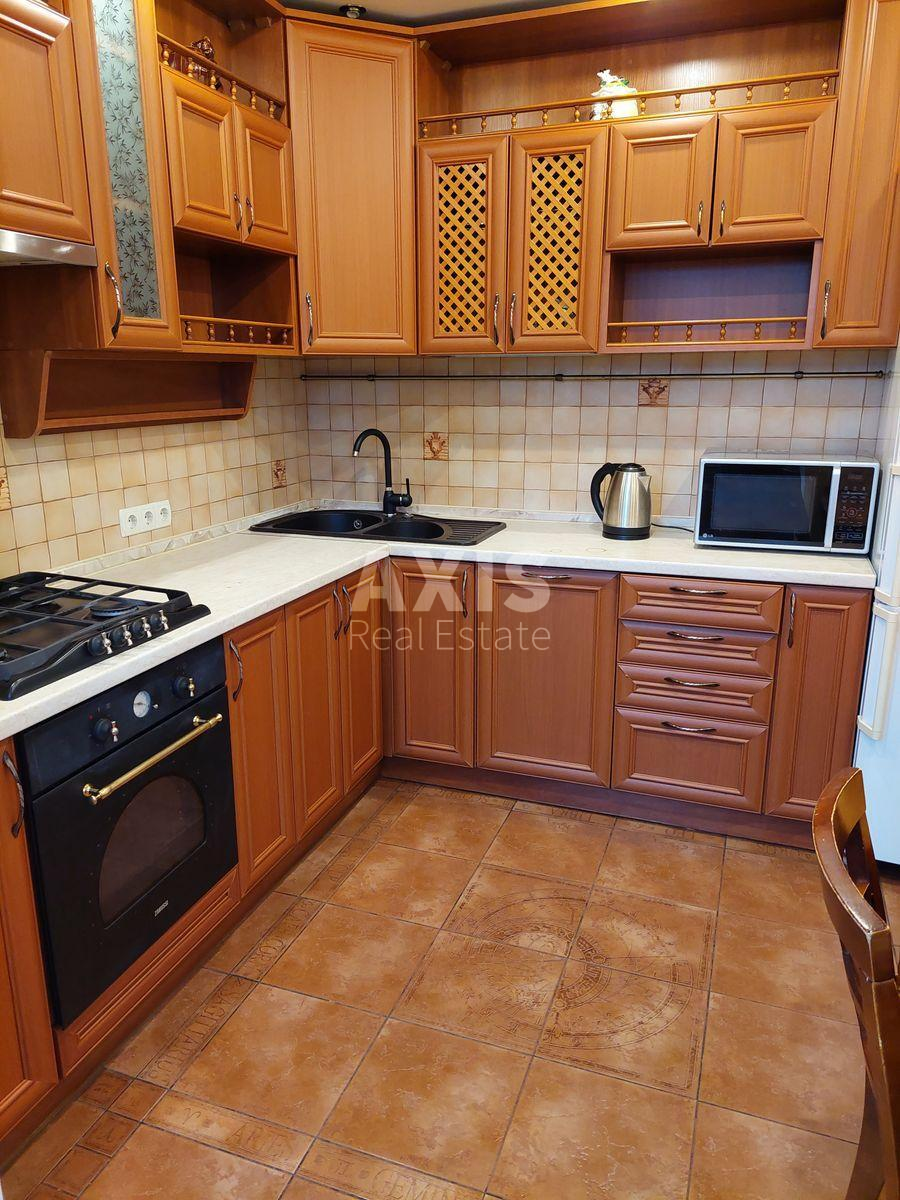 2k apartment vul. Riznyc'ka 11