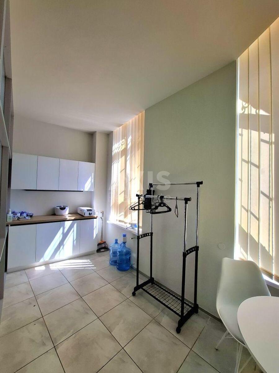 Объект торговли ул. Эрнста Федора 16Б, 72м2611478