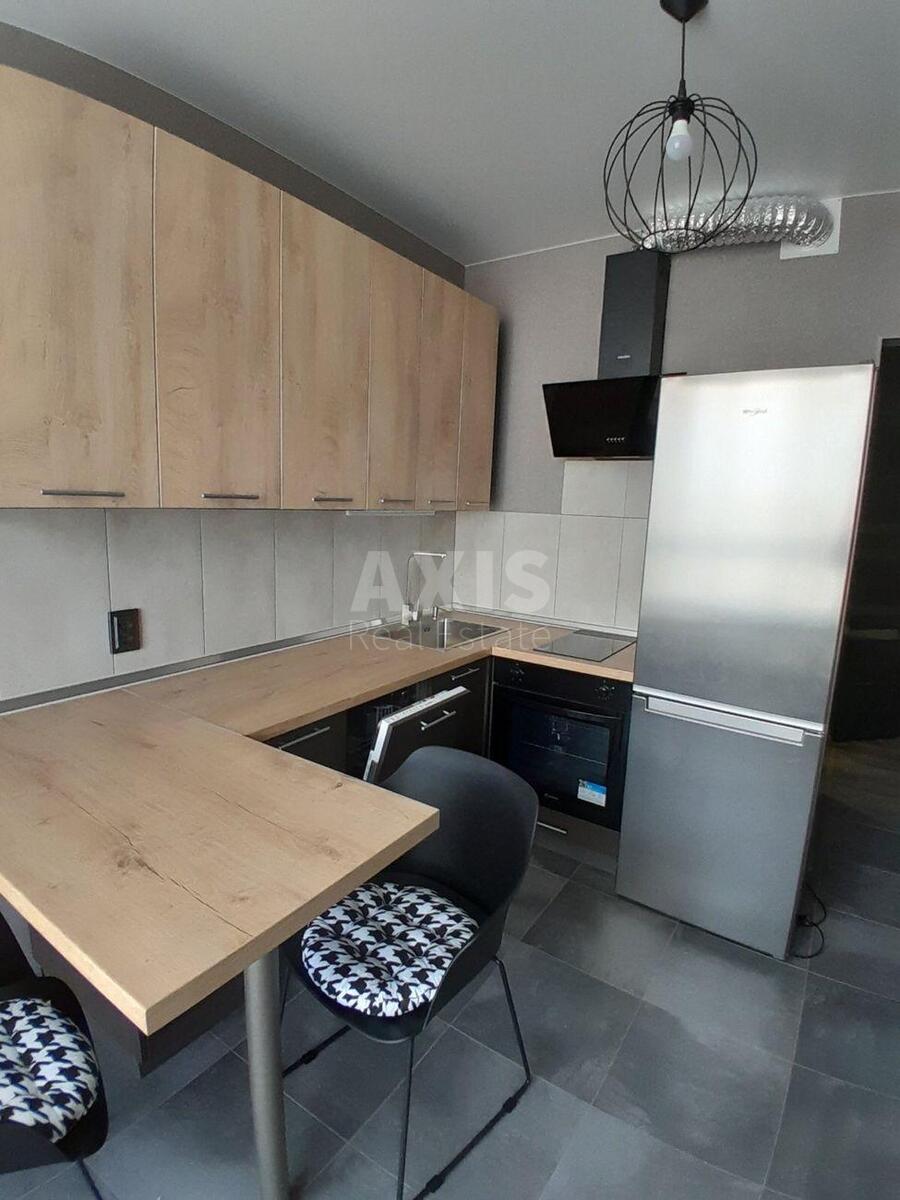 1k apartment nab. Dniprovs'ka 17К62589