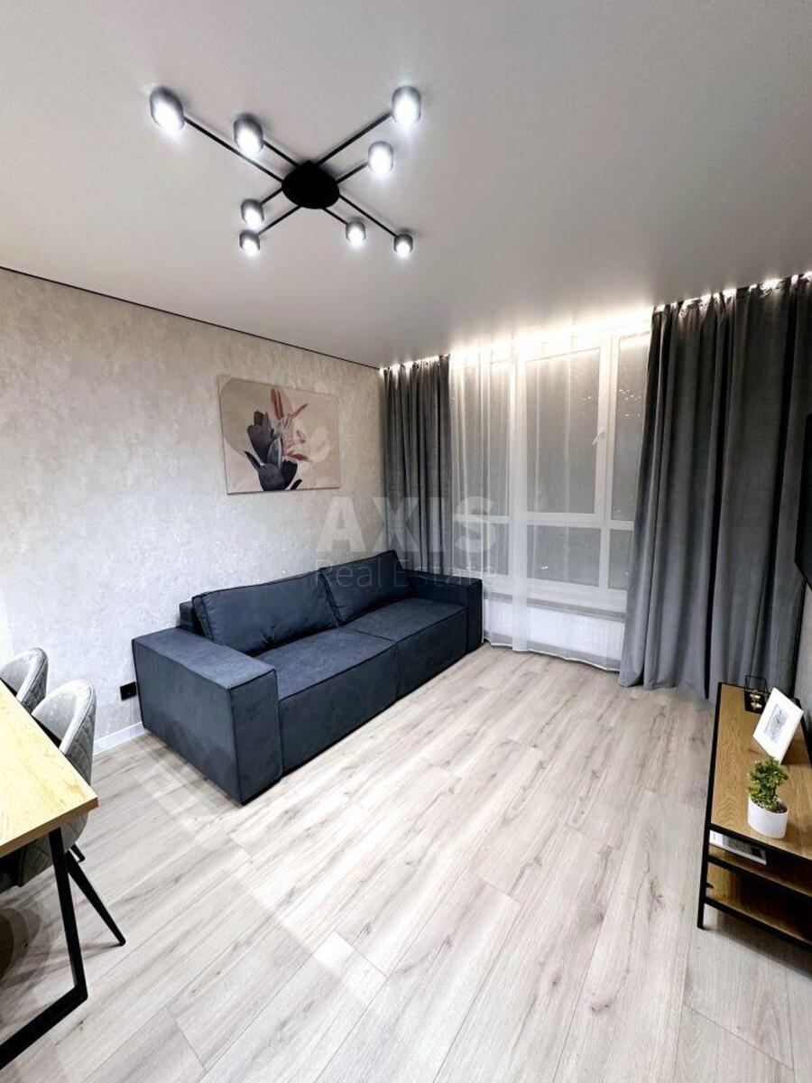1k apartment vul. Rodyny Kristeriv 14536502
