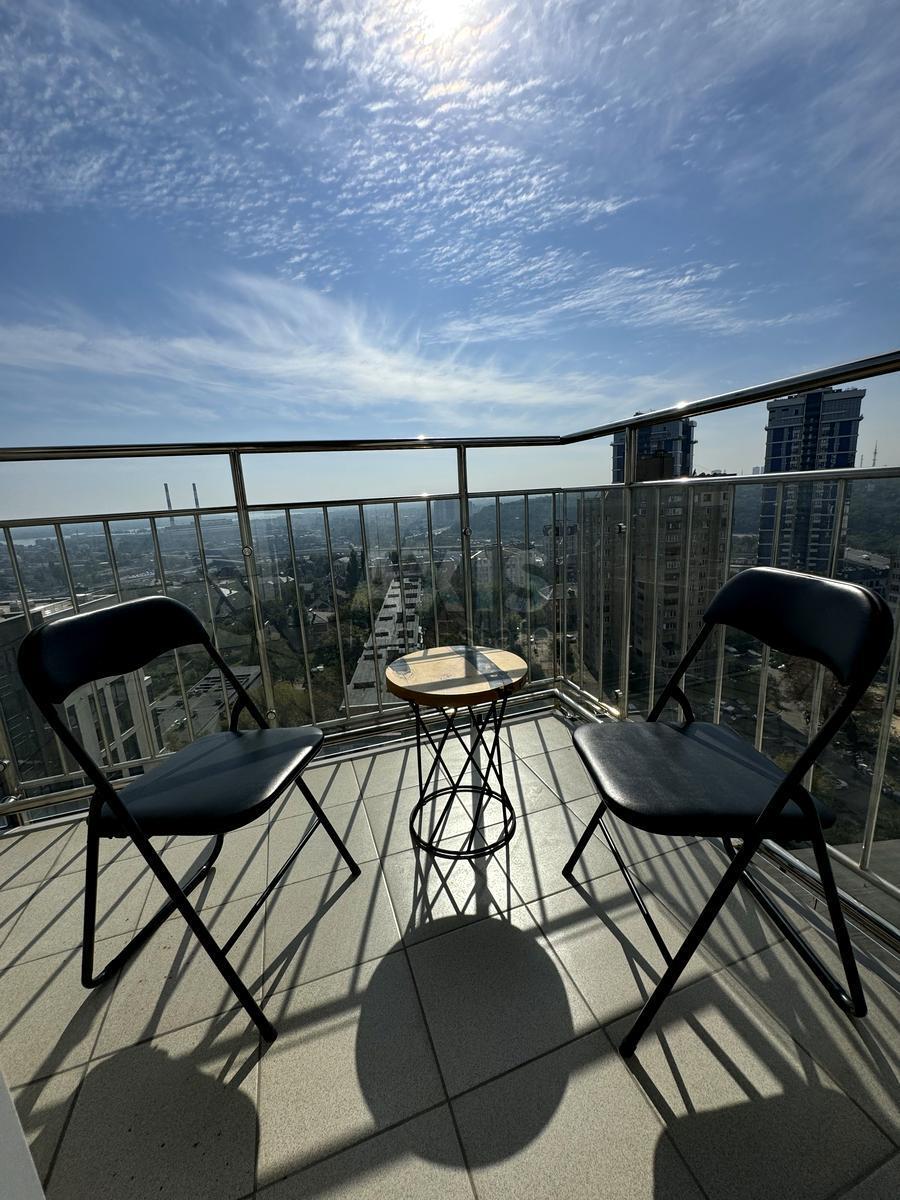 3k apartment vul. Buslivs'ka 126181010