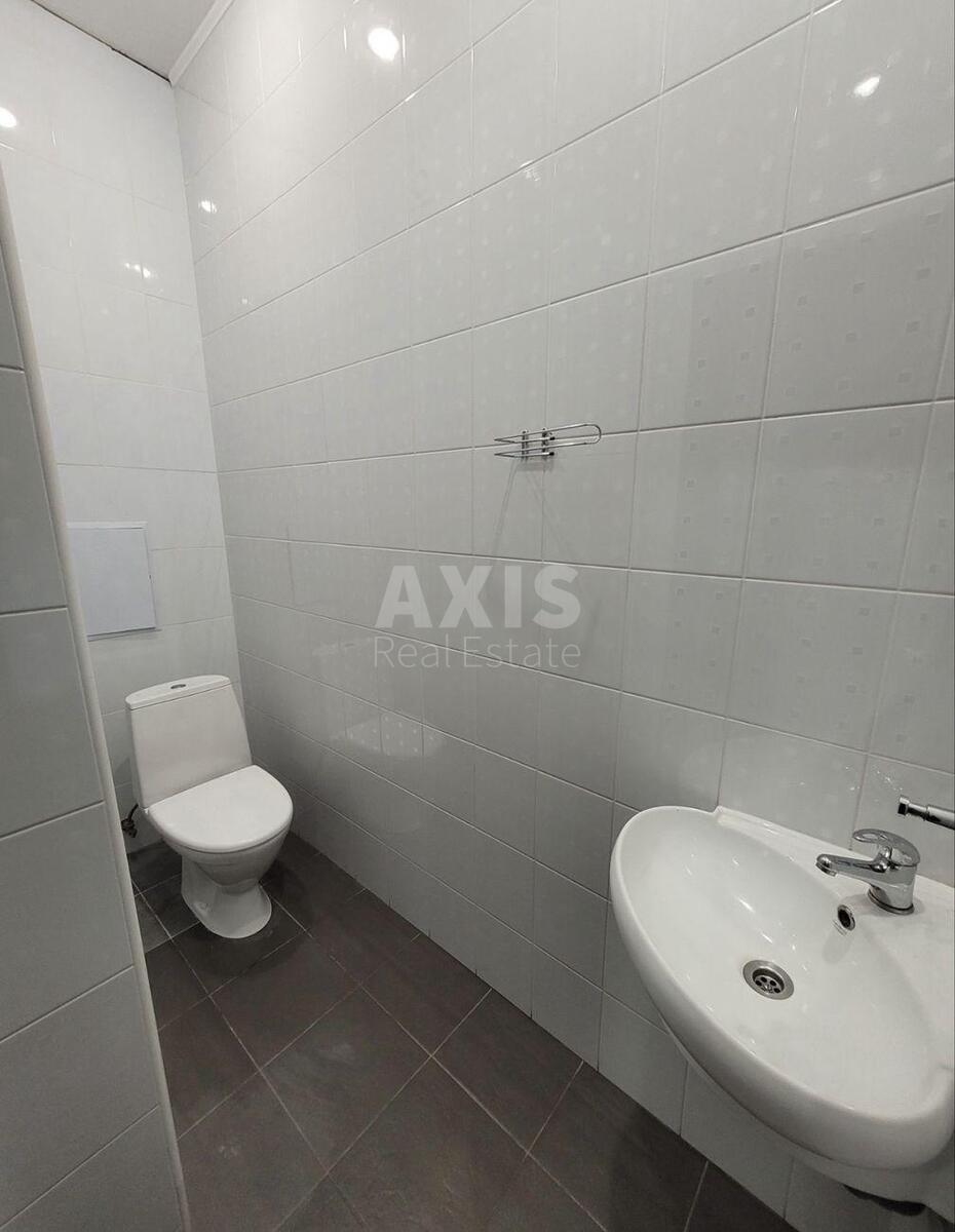 Office vul. Mazepy Ivana 3, 81m2621875