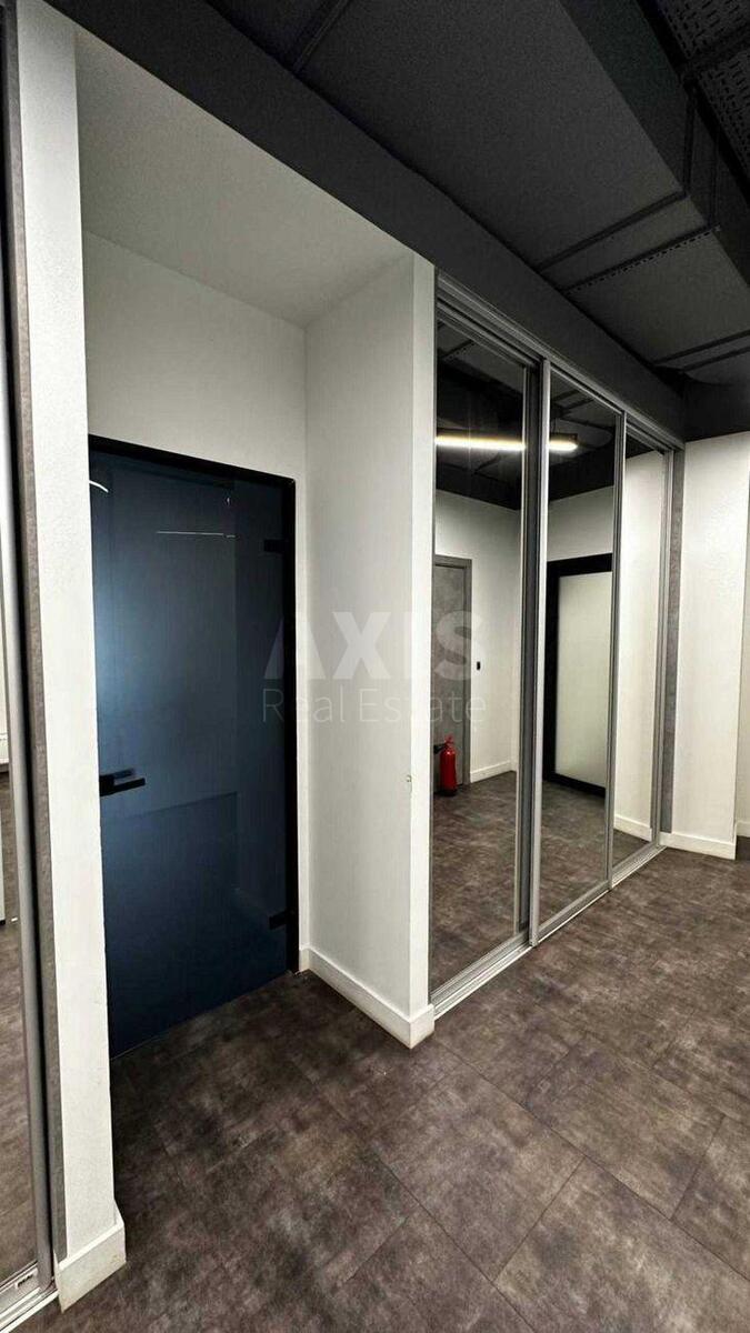 Офис ул. Жилянская 59, 450м25