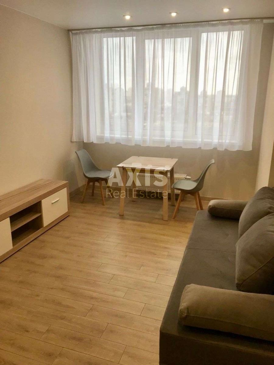 1k apartment vul. Sverstjuka Jevgena 4275910