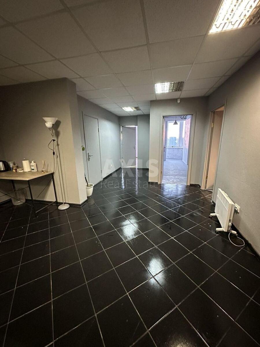Office vul. Zdolbunivs'ka 3Г, 172m2630351