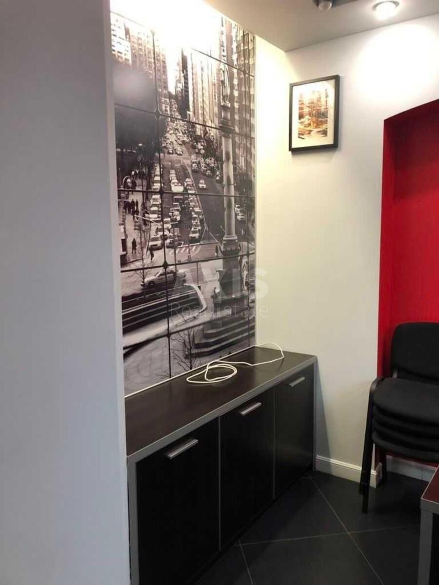 Office vul. Bul'varno-Kudrjavs'ka 29Е, 100m2587391