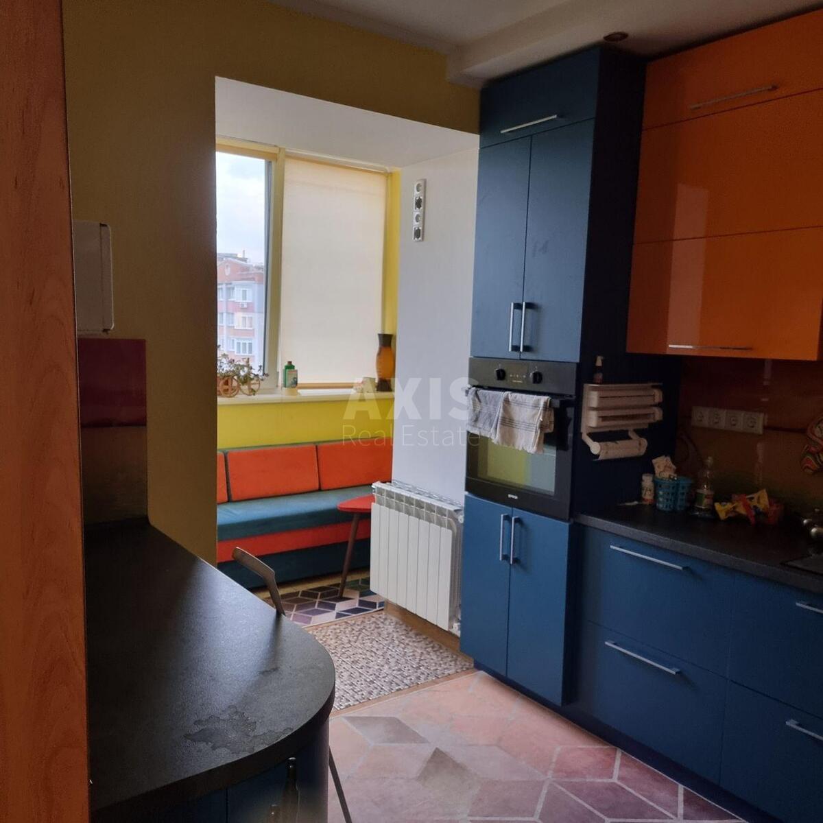2k apartment vul. Hmel'nyc'ka 100