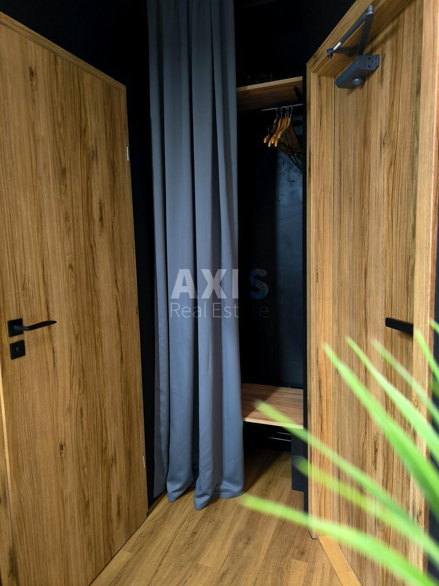 1k apartment vul. Revuc'kogo 40В6106921