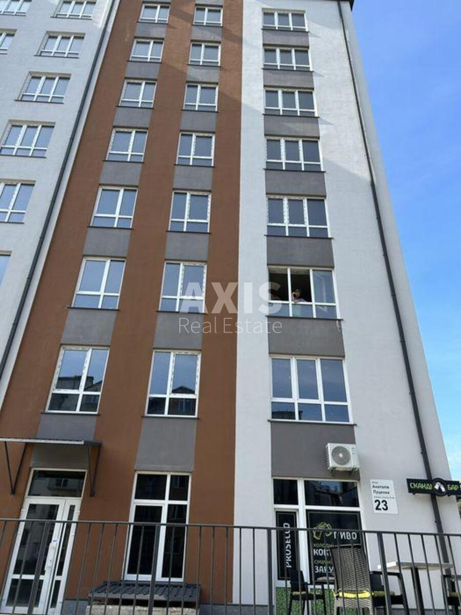 2k apartment vul. Lucenka Dmytra 230