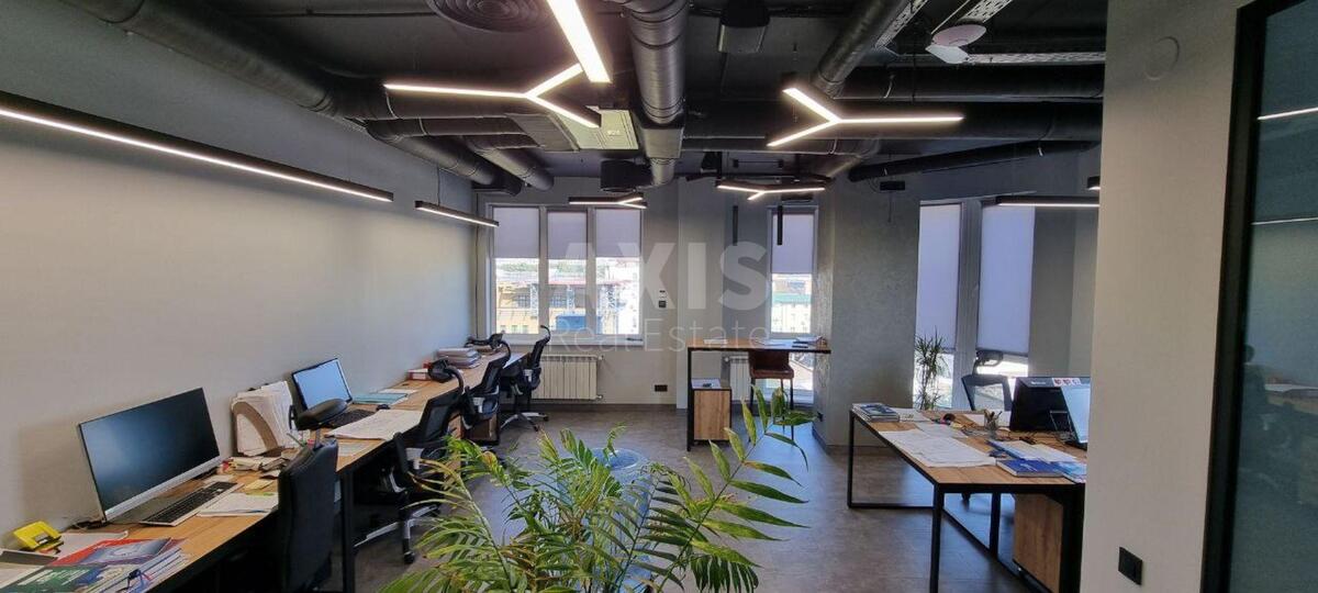 Trade object vul. Tyraspol's'ka 58, 84m2