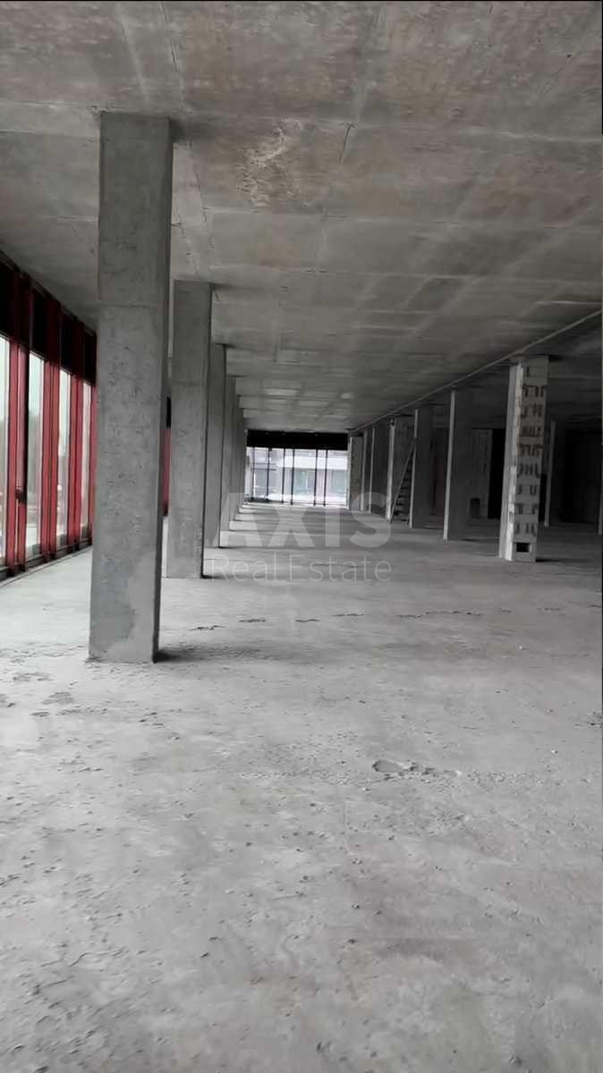 Trade object nab. Dniprovs'ka 15, 600m23