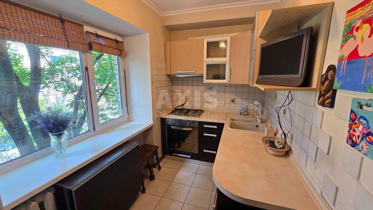2k apartment vul. Vyborz'ka 17/19