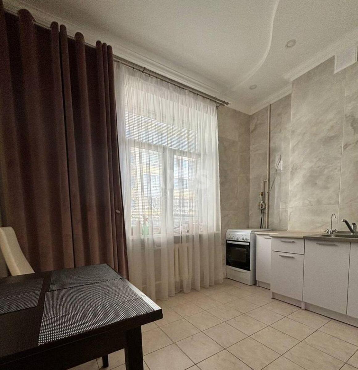 2k apartment vul. Predslavyns'ka 25