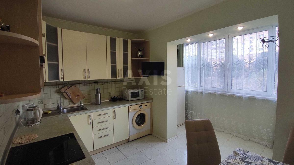 3k apartment vul. Bal'zaka Onore de 55В
