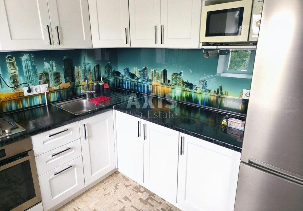 3k apartment pr-t Gagarina Jurija 2055745