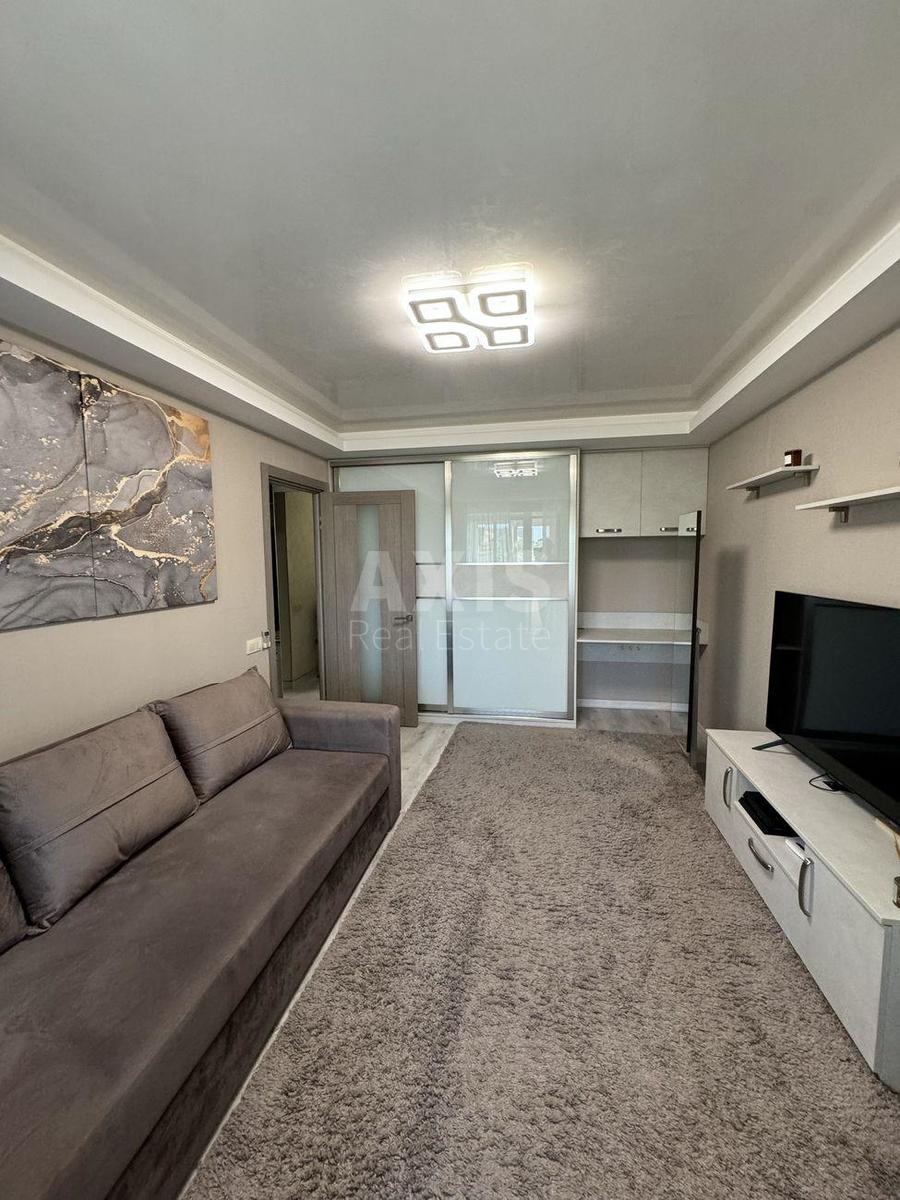 1k apartment bul. Lesi Ukrai'nky 280