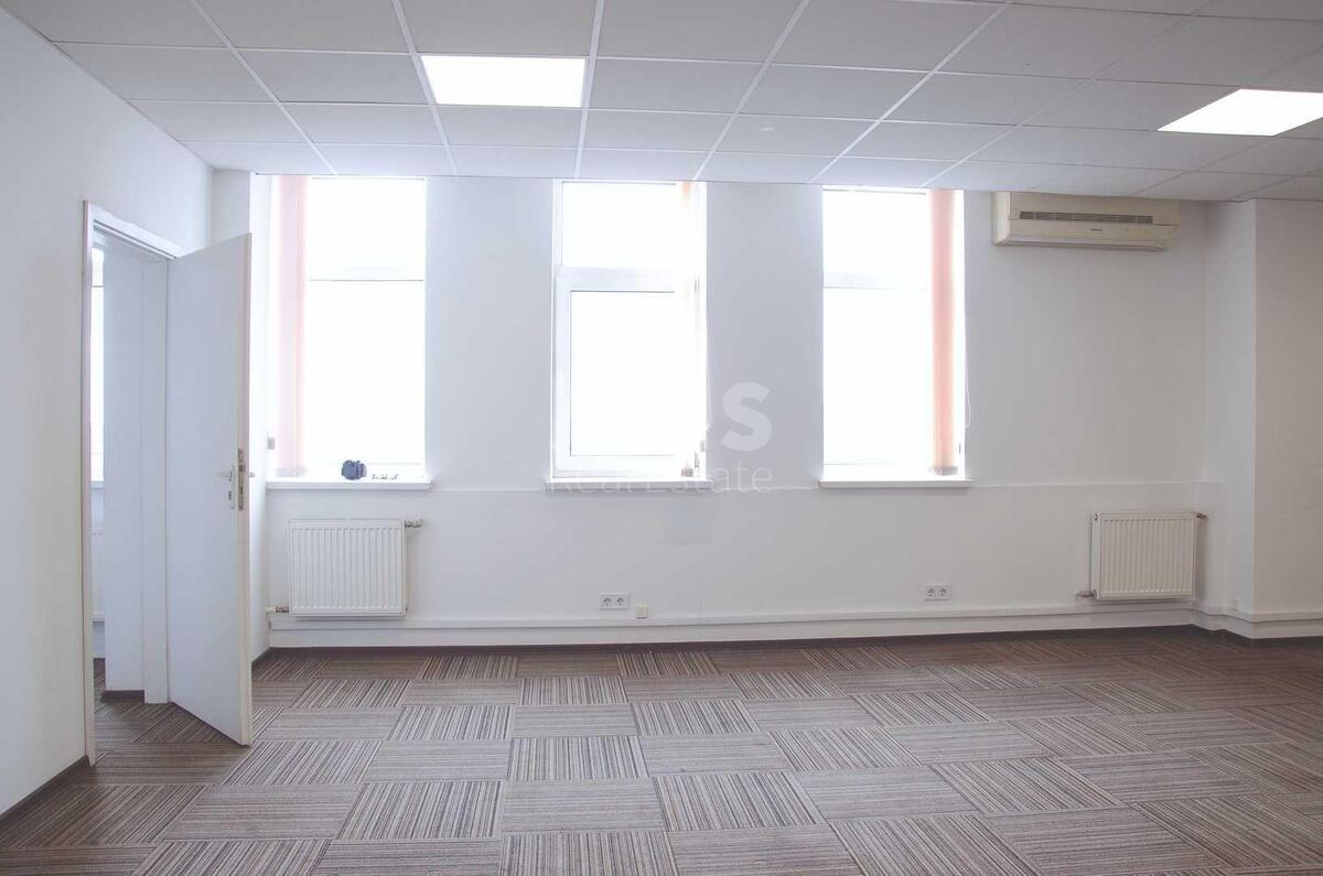 Office vul. Geroi'v Kosmosu 4, 126m259741