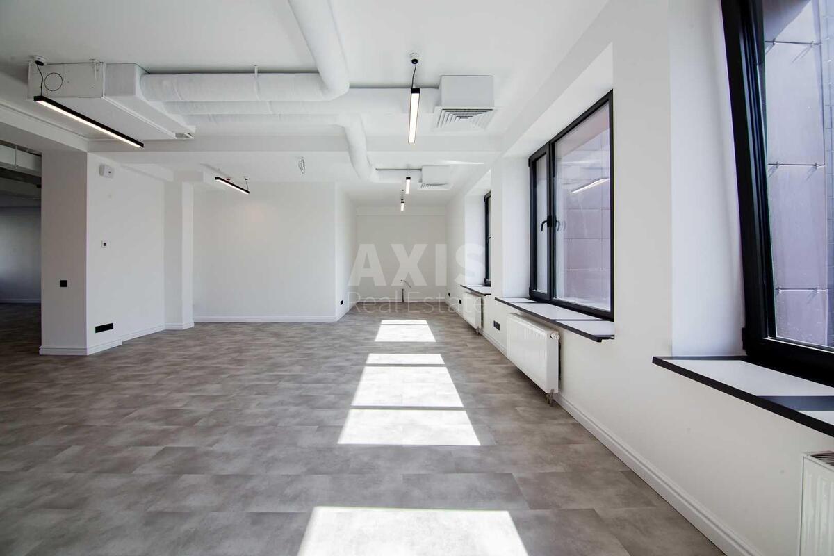 Office vul. Saksagans'kogo 53/80, 560m25