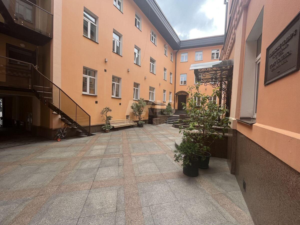 Office vul. Igorivs'ka 1/8, 3200m28
