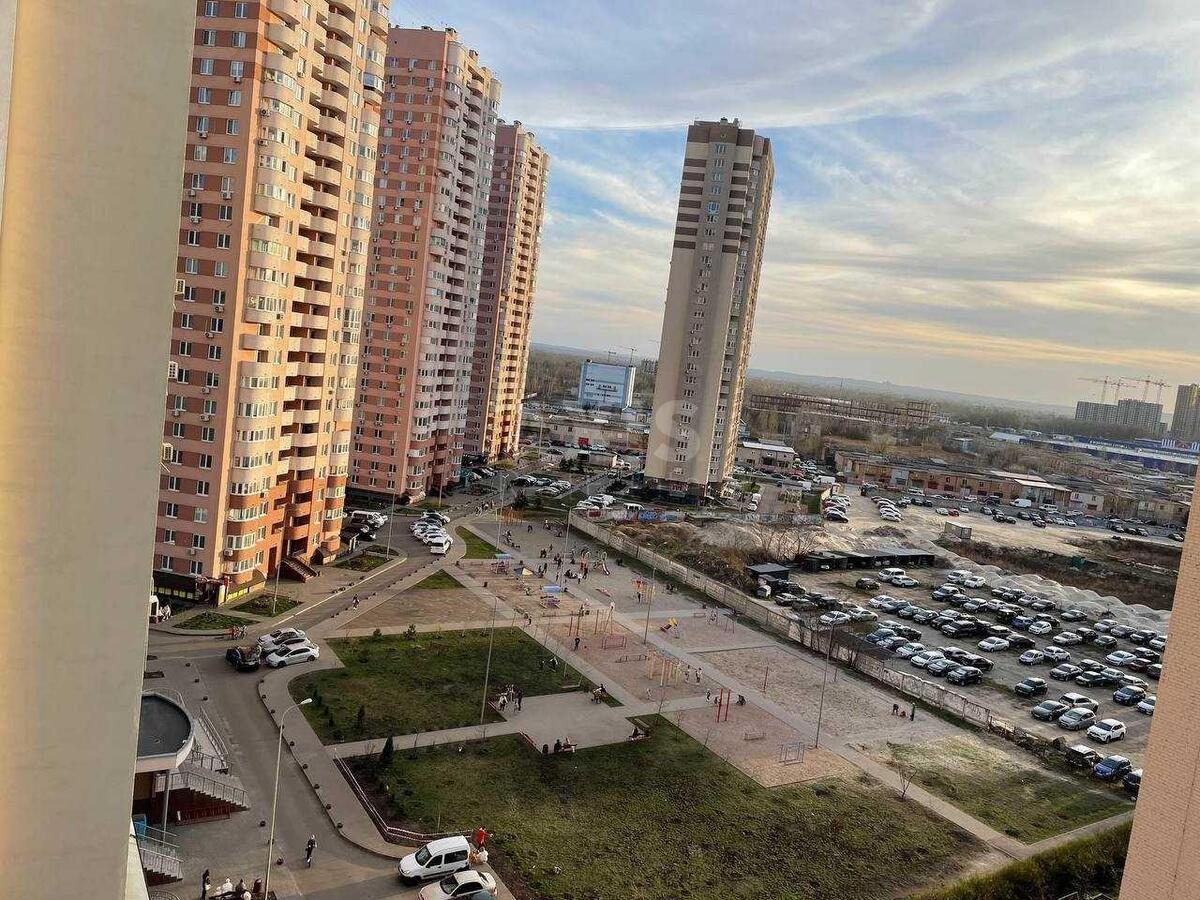 1k apartment vul. Vyshnjakivs'ka 5Б11
