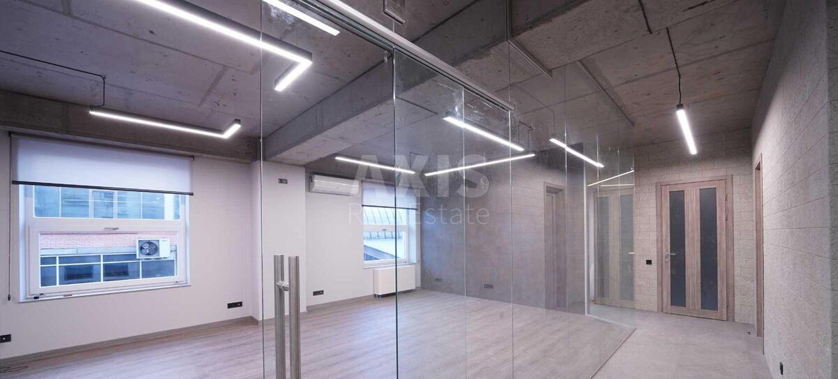 Office vul. Velyka Vasyl'kivs'ka 72, 170m2