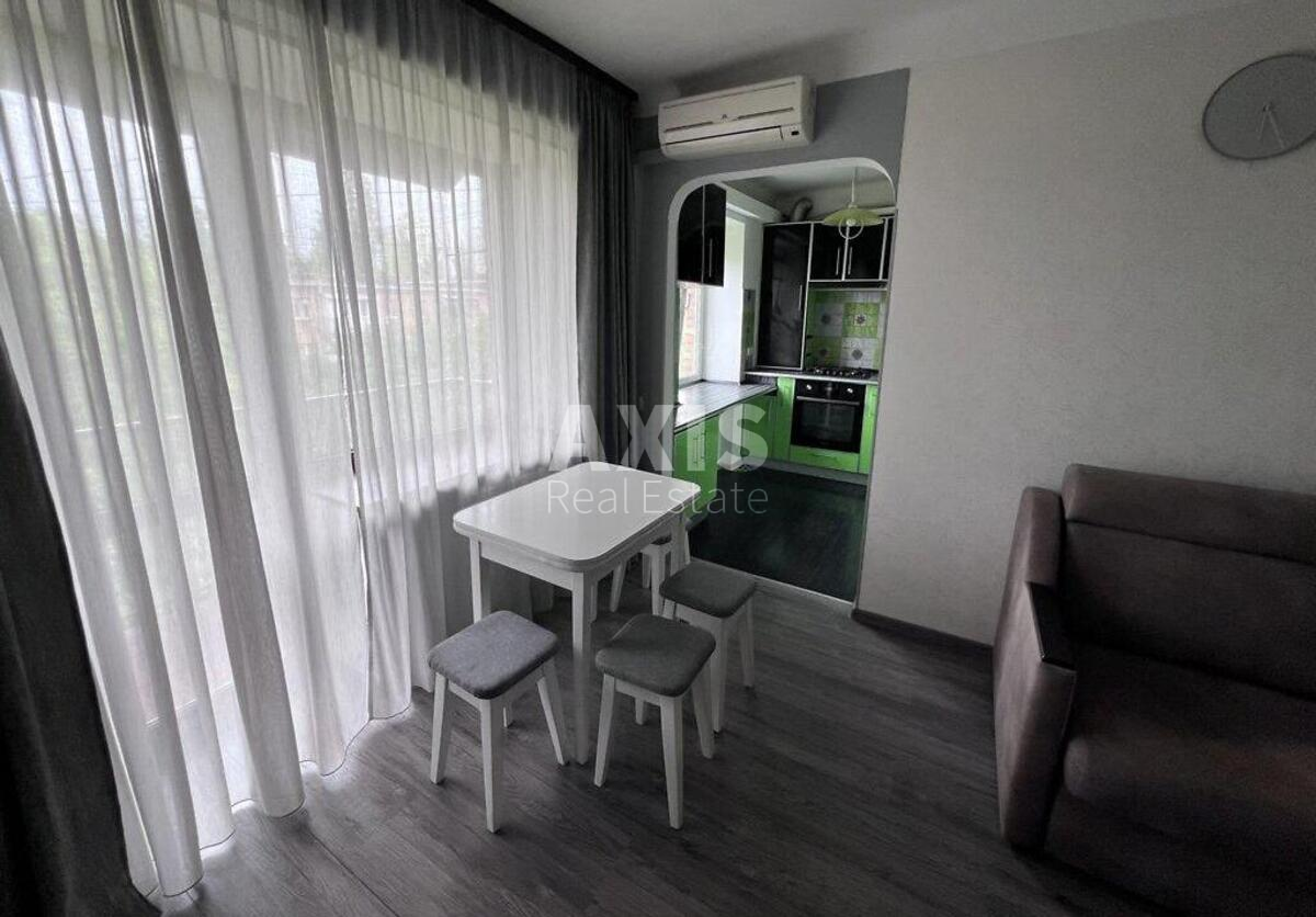 2k apartment vul. Krasnova Mykoly 8552261